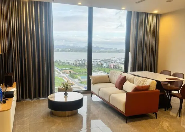 Bay Luxury View Apartment Ha Long